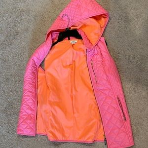 Pink crown and ivy vest size medium.